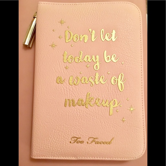 Too Faced Other - 2018 Too Faced Blush ZIP Around Planner + Holder